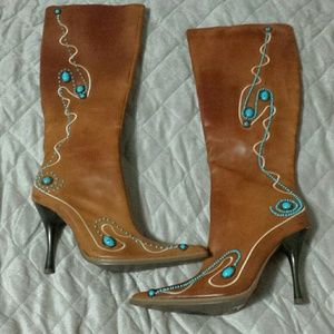 Dollhouse  western style brown boots size 7